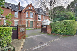 Front External- click for photo gallery